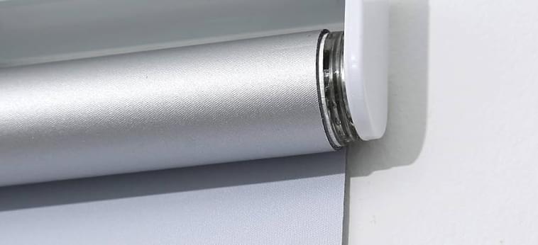 Roller Shades operation-3